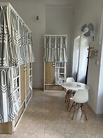 Follow the Sun Boutique Hostel - Pool, Breakfast & Sea Views