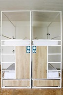 Follow the Sun Boutique Hostel - Pool, Breakfast & Sea Views