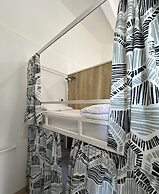 Follow the Sun Boutique Hostel - Pool, Breakfast & Sea Views