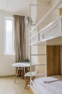 Follow the Sun Boutique Hostel - Pool, Breakfast & Sea Views