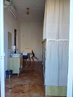 Follow the Sun Boutique Hostel - Pool, Breakfast & Sea Views