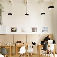 Follow the Sun Boutique Hostel - Pool, Breakfast & Sea Views