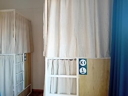 Follow the Sun Boutique Hostel - Pool, Breakfast & Sea Views