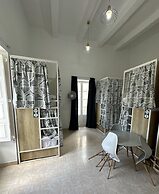 Follow the Sun Boutique Hostel - Pool, Breakfast & Sea Views