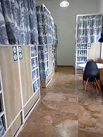 Follow the Sun Boutique Hostel - Pool, Breakfast & Sea Views