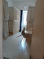 Follow the Sun Boutique Hostel - Pool, Breakfast & Sea Views