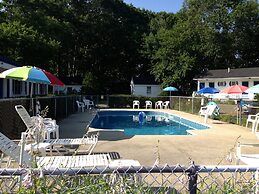 Marvin Gardens Motel