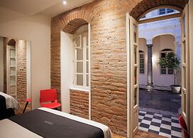 Carlota Sustainable Design Hotel