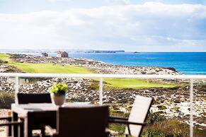 The Beachfront Praia D'el Rey Golf & Beach Resort