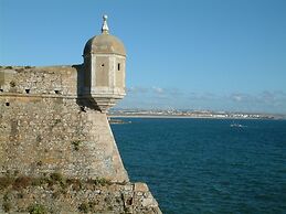 The Beachfront Praia D'el Rey Golf & Beach Resort