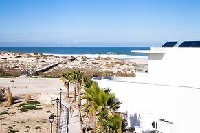 The Beachfront Praia D'el Rey Golf & Beach Resort