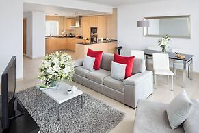 The Beachfront Praia D'el Rey Golf & Beach Resort