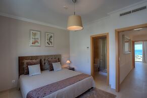 The Beachfront Praia D'el Rey Golf & Beach Resort