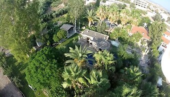 De Michanna Properties