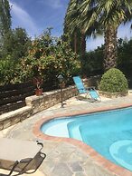 De Michanna Properties