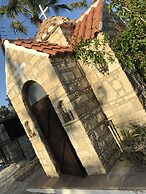 De Michanna Properties