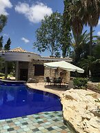 De Michanna Properties