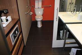 Aloft Syracuse Inner Harbor