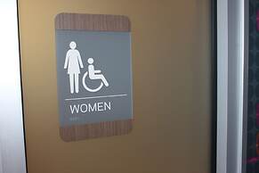 Aloft Syracuse Inner Harbor