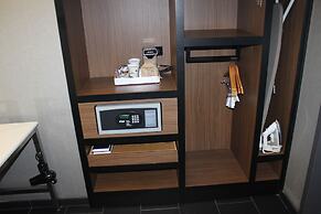 Aloft Syracuse Inner Harbor