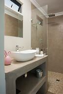 Four Palms Accommodation