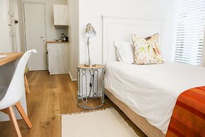 Four Palms Accommodation