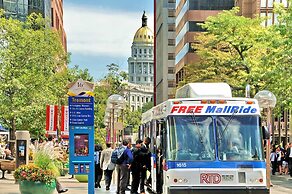 Holiday Inn & Suites Denver Tech Center-Centennial by IHG