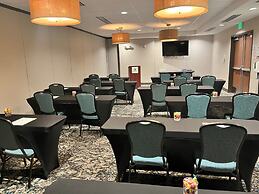 Holiday Inn & Suites Denver Tech Center-Centennial by IHG