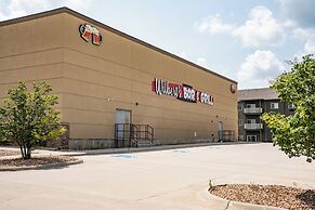 Comfort Suites University