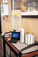 Comfort Suites University