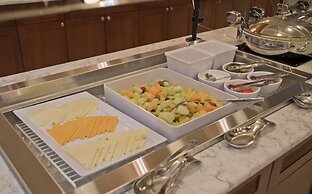 Staybridge Suites Baltimore - Inner Harbor by IHG