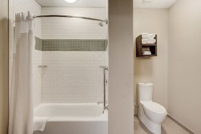 Staybridge Suites Baltimore - Inner Harbor by IHG