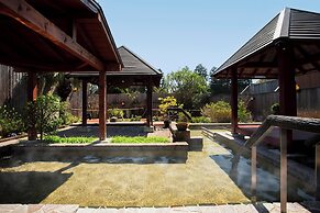Izukogen Wanwan Paradise Hotel & Cottage