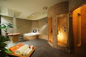 Seasons Boutique Motel