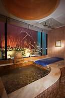 Seasons Boutique Motel