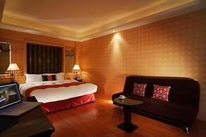 Seasons Boutique Motel