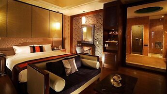 Seasons Boutique Motel