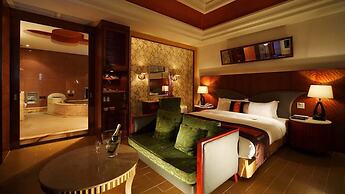 Seasons Boutique Motel