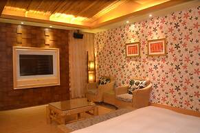 Seasons Boutique Motel