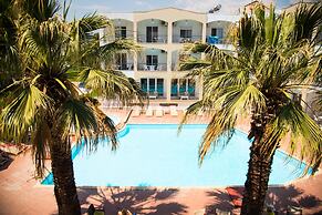 Stavros Beach Hotel