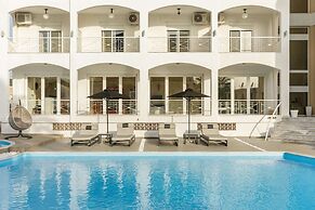 Stavros Beach Hotel