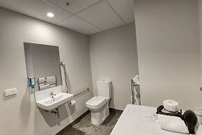 Ramada Suites by Wyndham Queenstown Remarkables Park