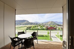 Ramada Suites by Wyndham Queenstown Remarkables Park