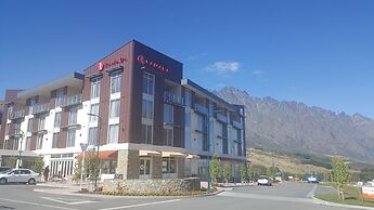 Ramada Suites by Wyndham Queenstown Remarkables Park