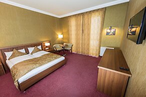 Amberd Hotel