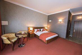 Amberd Hotel