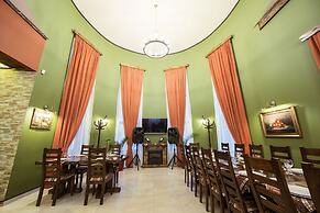 Amberd Hotel