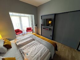 Lint Hotel