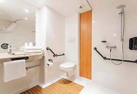 B&B HOTEL Maubeuge Louvroil