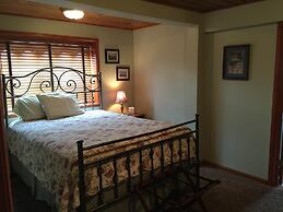 Whistling Swan Motel